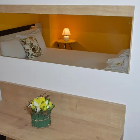 Pensión Valentines 3*