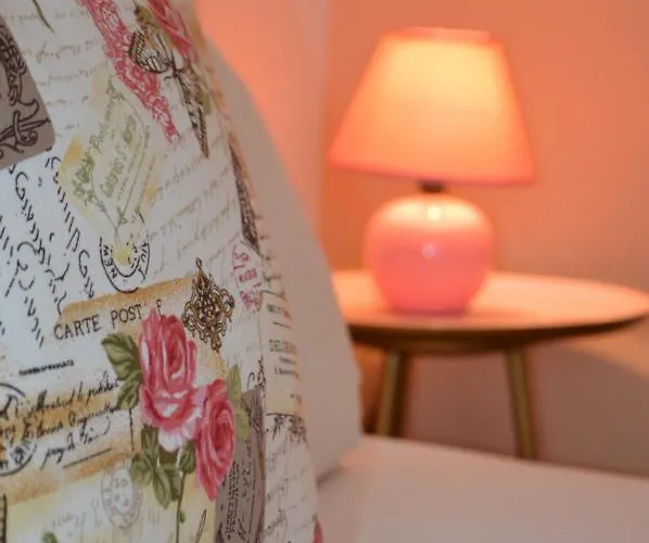 Valentines Къща за гости Китен