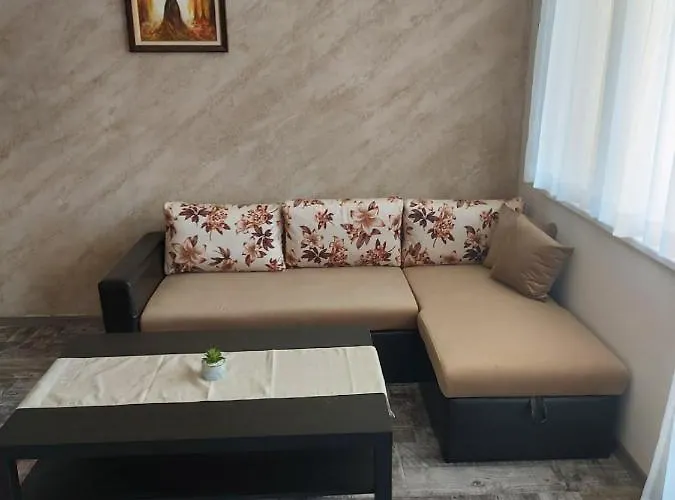 Къща за гости Valentines 3*