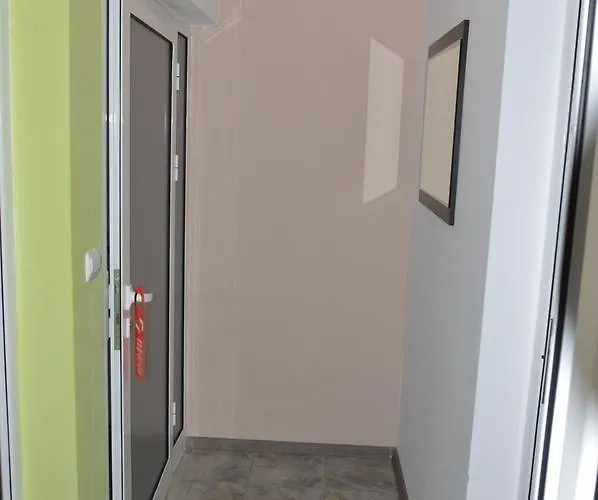 Valentines Къща за гости 3*