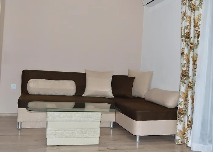 Къща за гости Valentines 3*